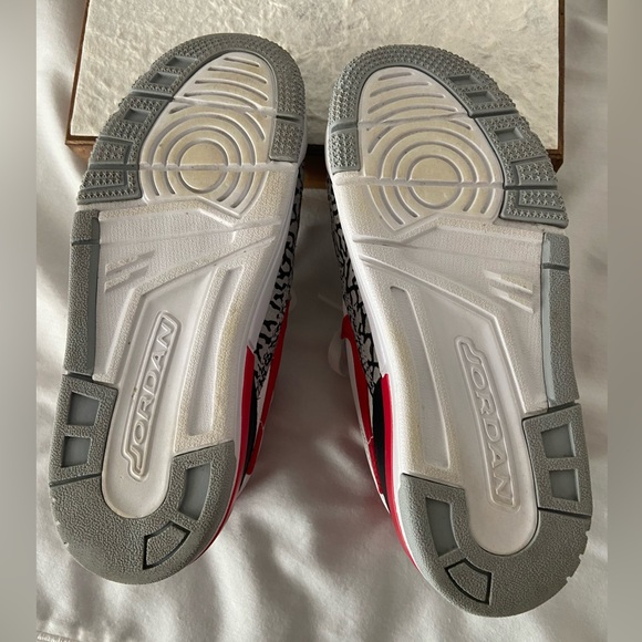 Nike Air Jordan Low Top Legacy 312 Sneaker Youth White/Black/Gym Red Size 13C - Picture 7 of 10